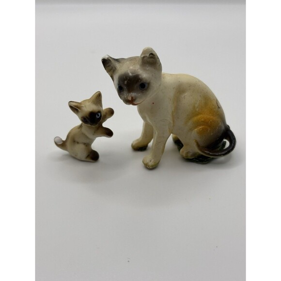 Vintage Siamese Cats Figurines Porcelain and Plaster Damaged - Picture 5 of 6